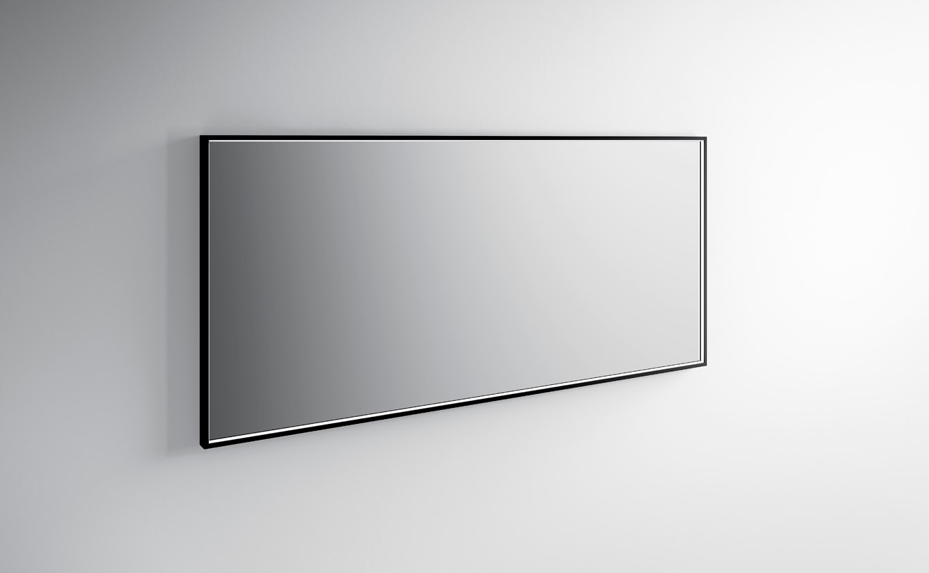 Specchio rettangolare grande per decorare la parete di casa.