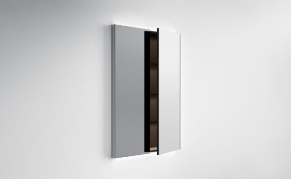 Porta moderna bianca con dettagli neri e finitura elegante.